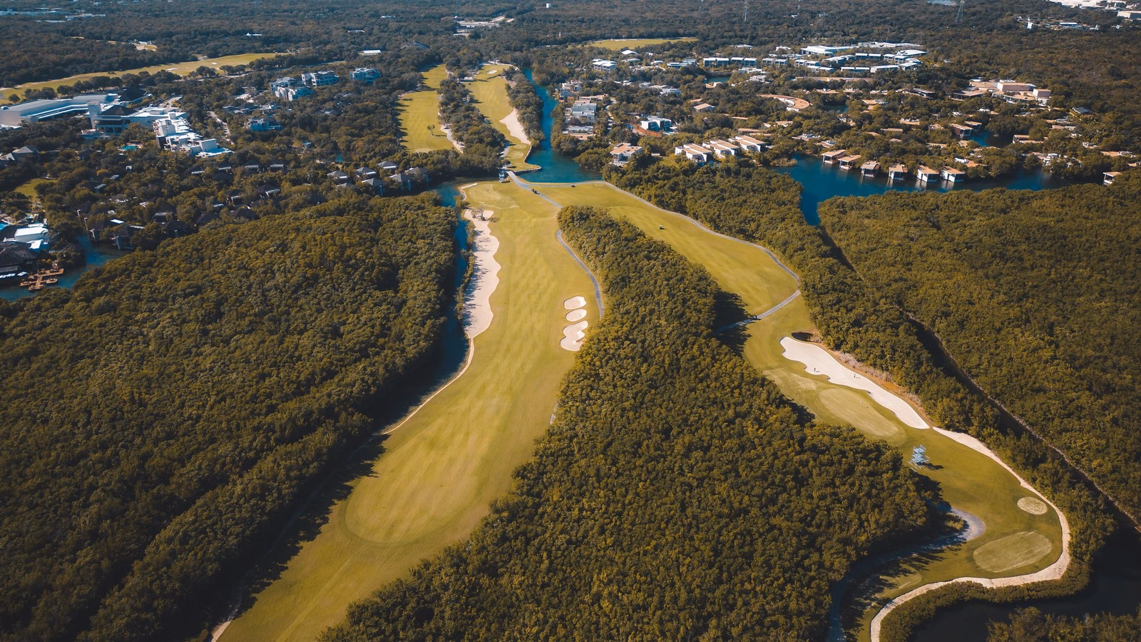 Aerial golf course in Playa del Carmen illustrating Mexico Open 2026 picks